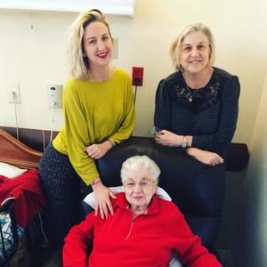 Meet your Posher, Brenna